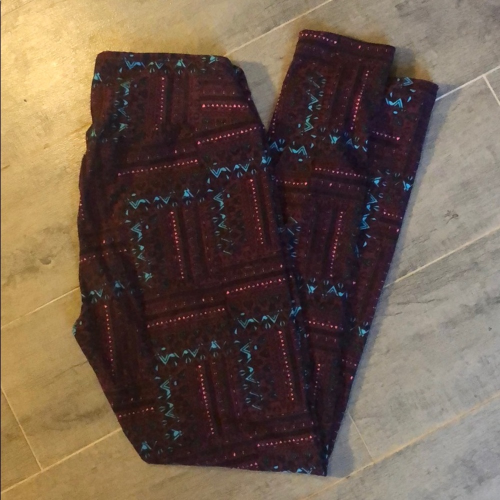 Lularoe burgundy OS leggings